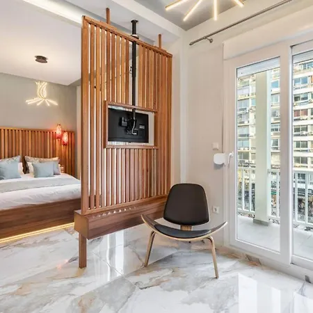 Ksquared, Nilie Hospitality Mgmt Appartement
